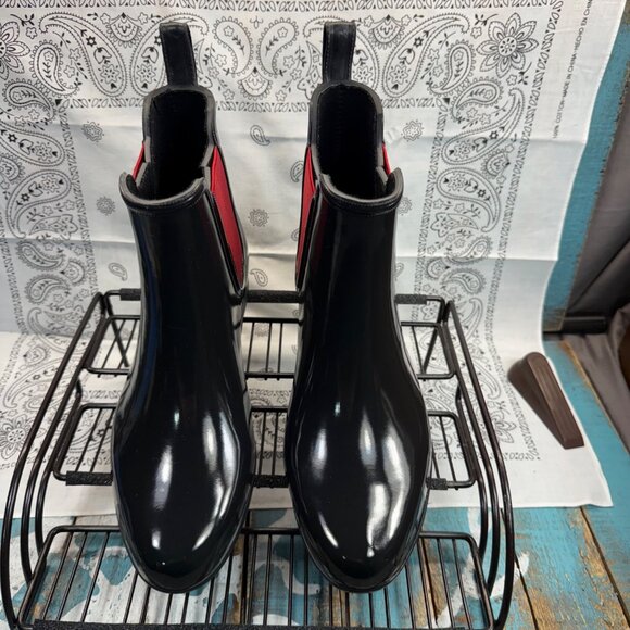 NEW Ralph Lauren Womens Rainboots Rubber boots Low Tally Black/Red Size 9B - Picture 2 of 10